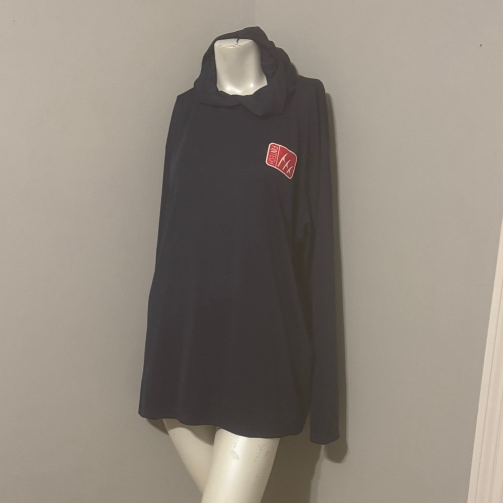 Fintech performance fishing Navy Long Sleeve Hoodie with Red Logo. Dri fit men L